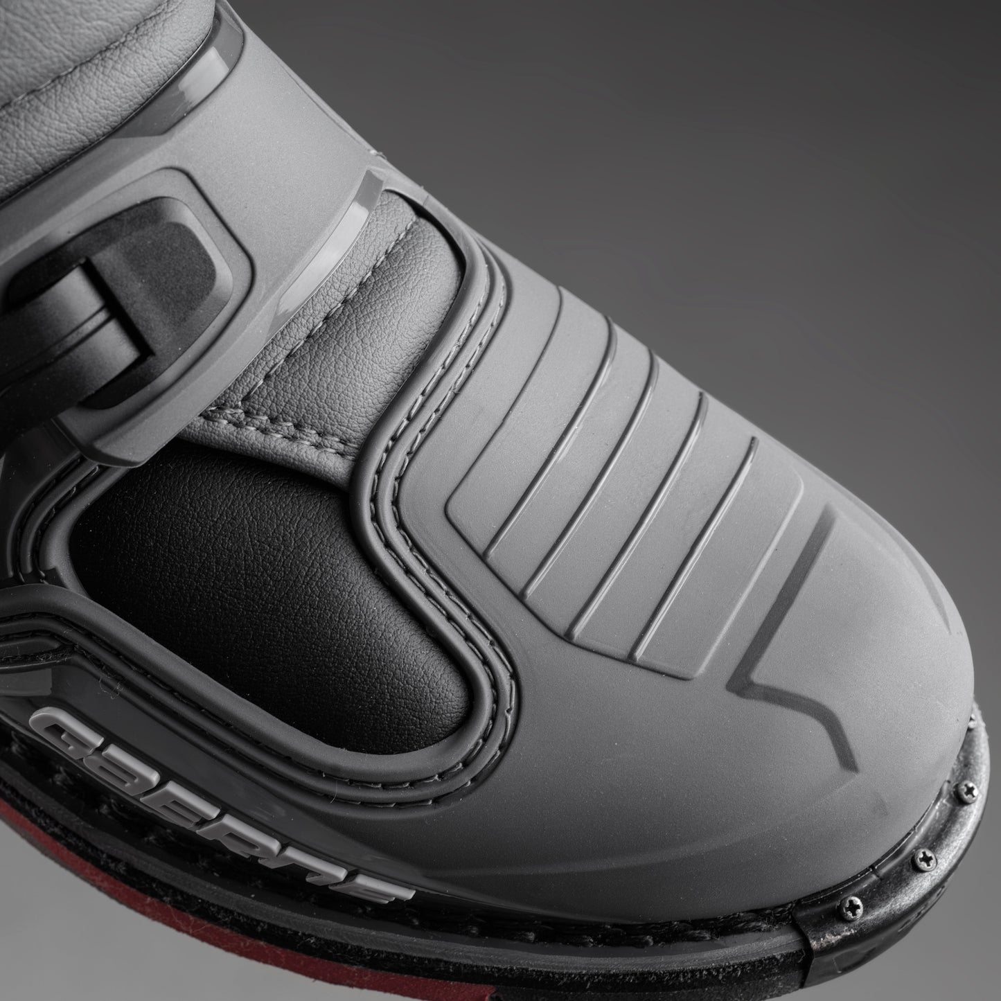 GAERNE SG-22 ANTHRACITE/BLACK/RED BOOTS