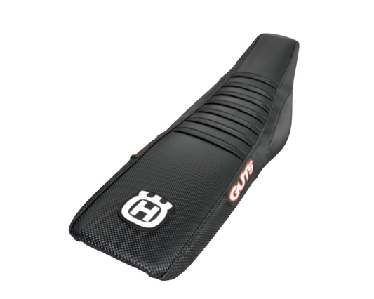 GUTS RJ WING RIBBED SEAT COVER HUSQVARNA FC/FX/TC/TX 23-25 FE/TE 24-25 BLACK/BLACK/BLACK