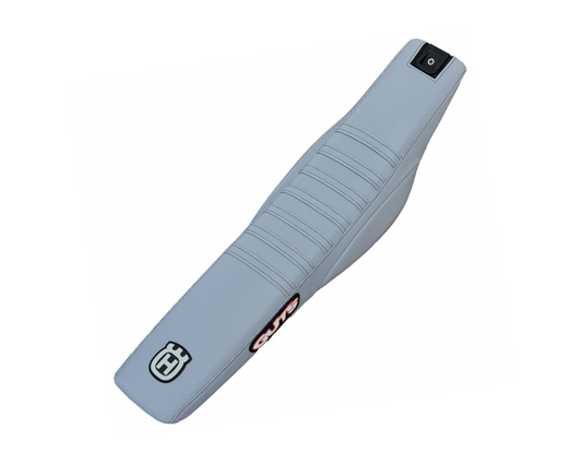 GUTS RJ WING RIBBED SEAT COVER HUSQVARNA FC/FX/TC/TX 23-25 FE/TE 24-25 GREY/GREY/GREY