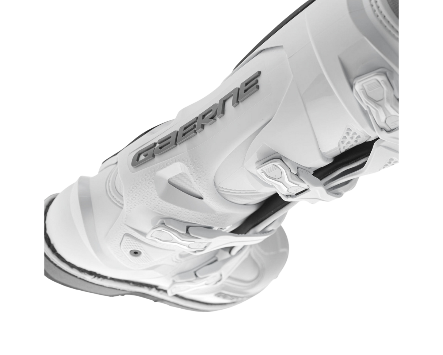 GAERNE SG-22 WHITE BOOTS
