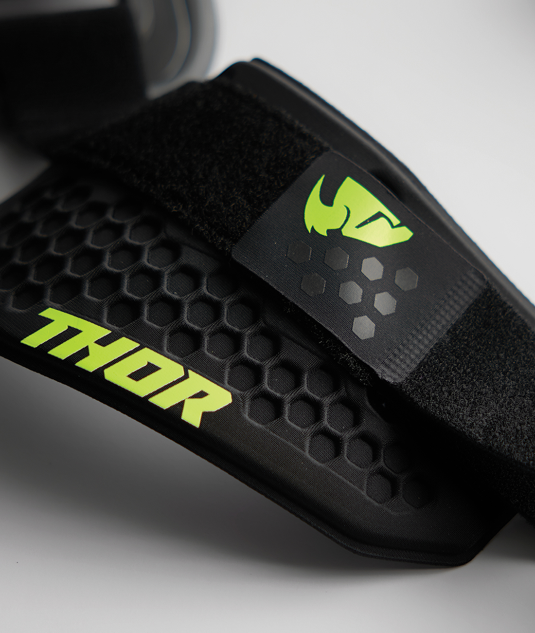 THOR SENTINEL PRO RED BODY ARMOUR