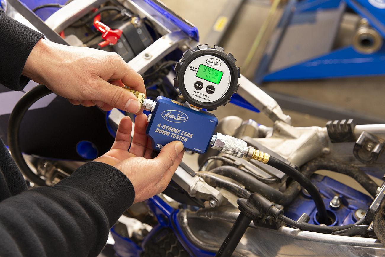 MOTION PRO DIGITAL 4-STROKE LEAK DOWN TESTER