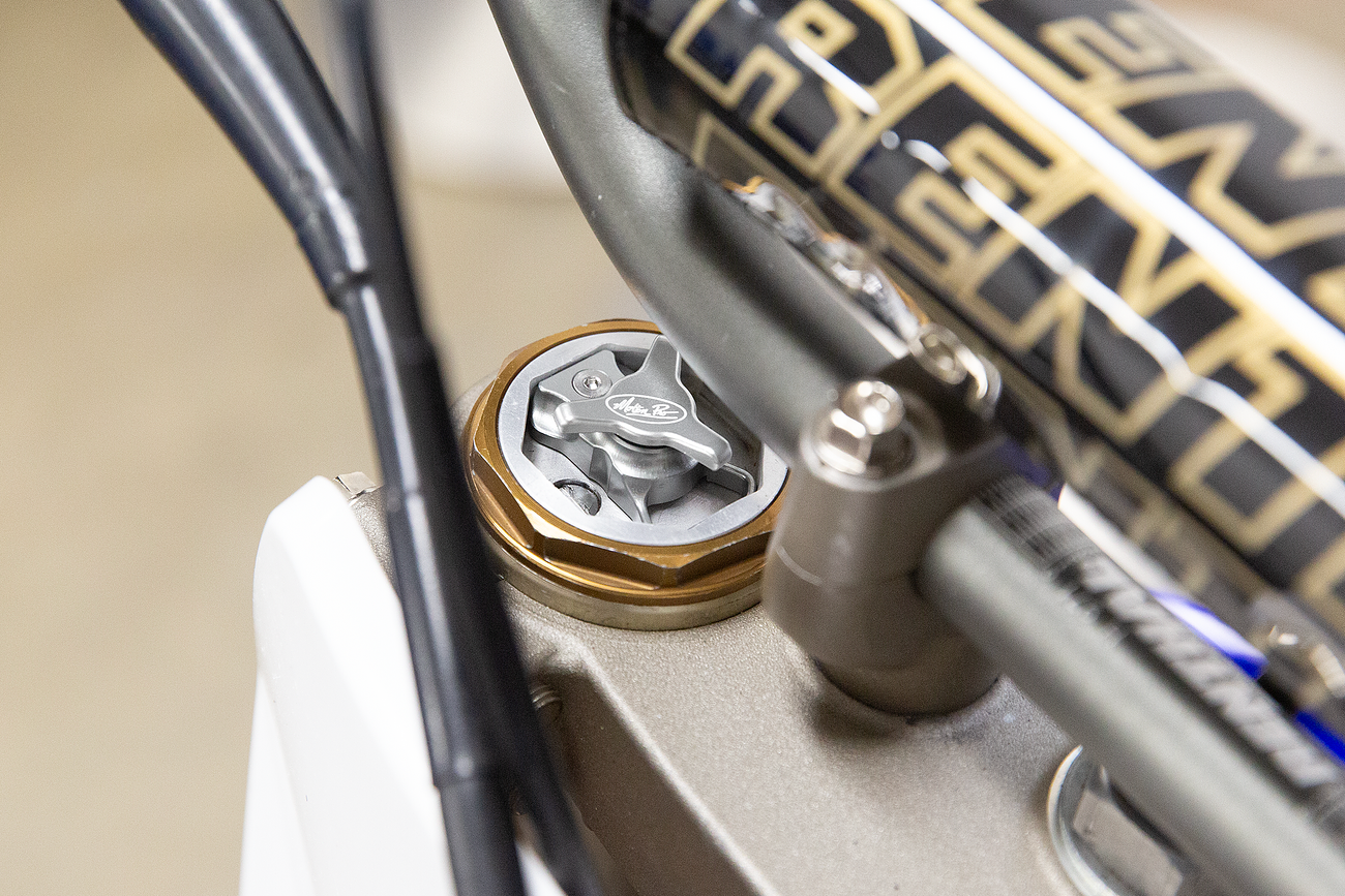 MOTION PRO KYB AOS SSS COMPRESSION ADJUSTER