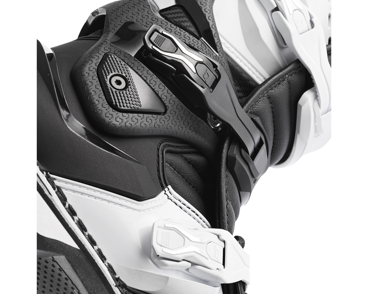 GAERNE SG-22 BLACK/WHITE BOOTS
