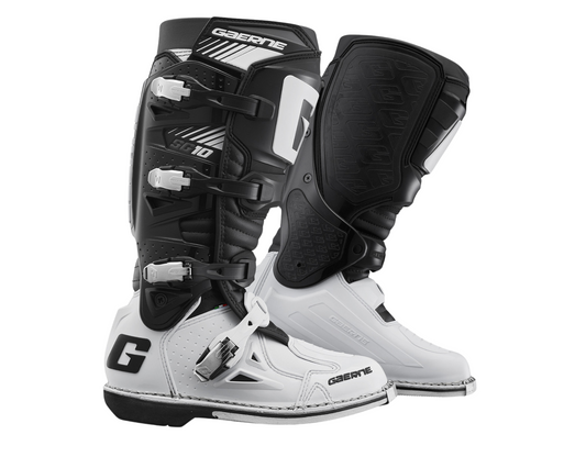 GAERNE SG-10 BLACK/WHITE BOOTS