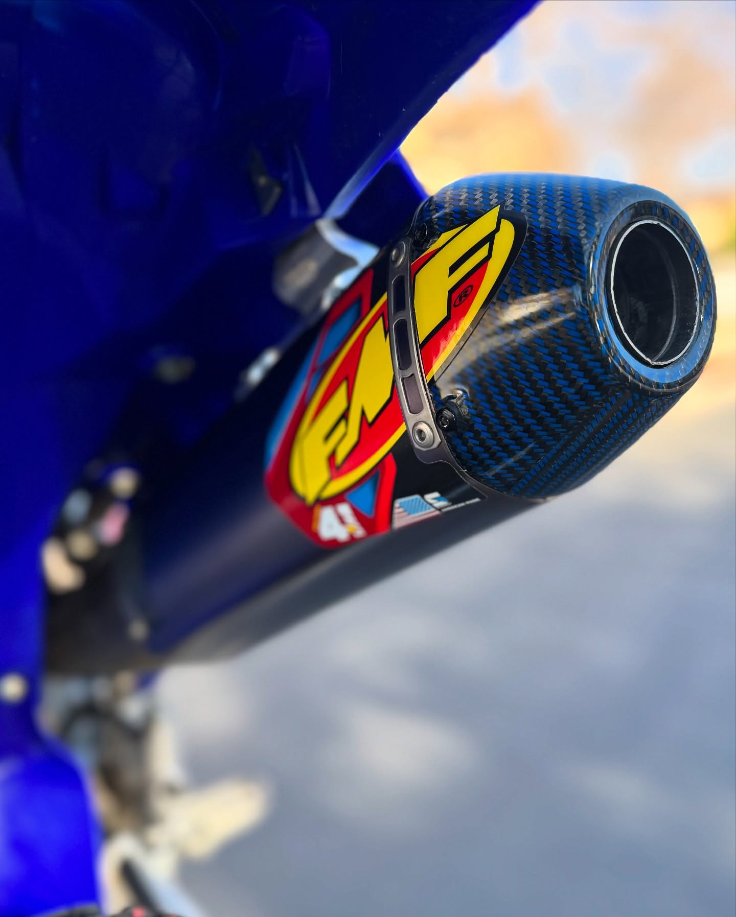 FMF FACTORY RCT 4.1 BLUE CARBON REPLACEMENT END CAP KIT