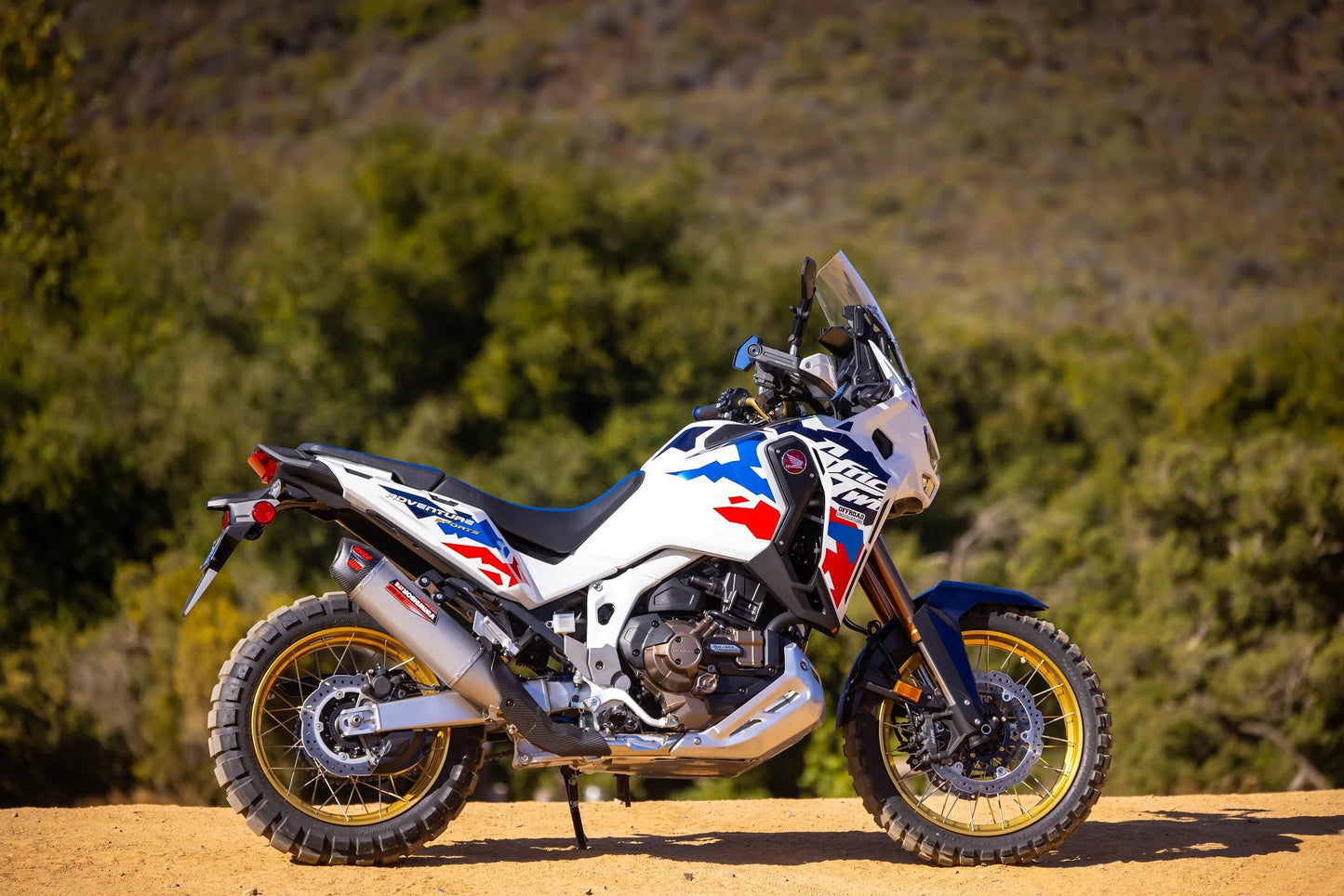 YOSHIMURA HONDA CRF1100L AFRICA TWIN 20-24 RS-12 STAINLESS STEEL SLIP-ON WITH CARBON END CAP