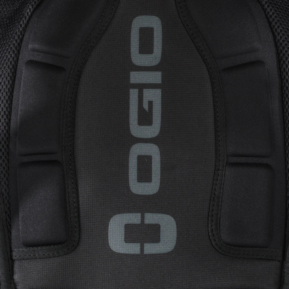 OGIO HAMMERS 2L HYDRATION PACK