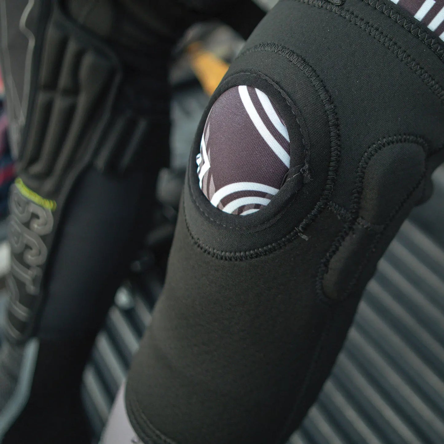 EVS TP199 KNEE PADS YOUTH