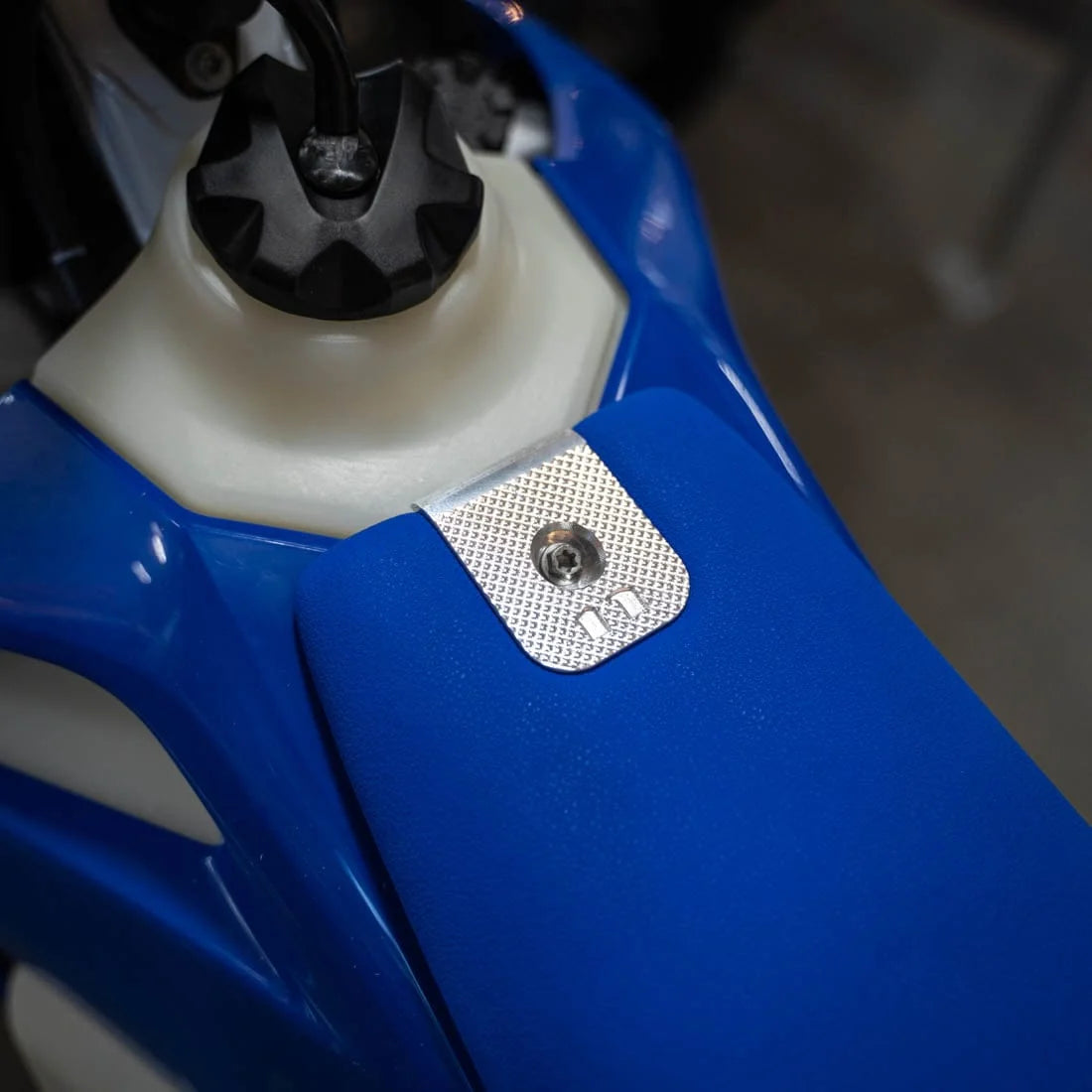 NIHILO CONCEPTS BILLET SEAT MOUNT HUSQVARNA FC/FX/TC/TX 23-27 FE/TE 24-26