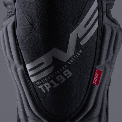 EVS TP199 KNEE PADS BLACKOUT