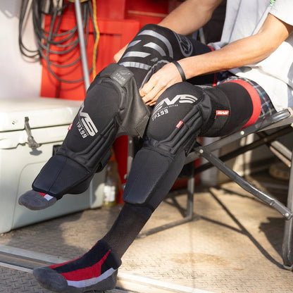 EVS TP199 KNEE PADS BLACKOUT