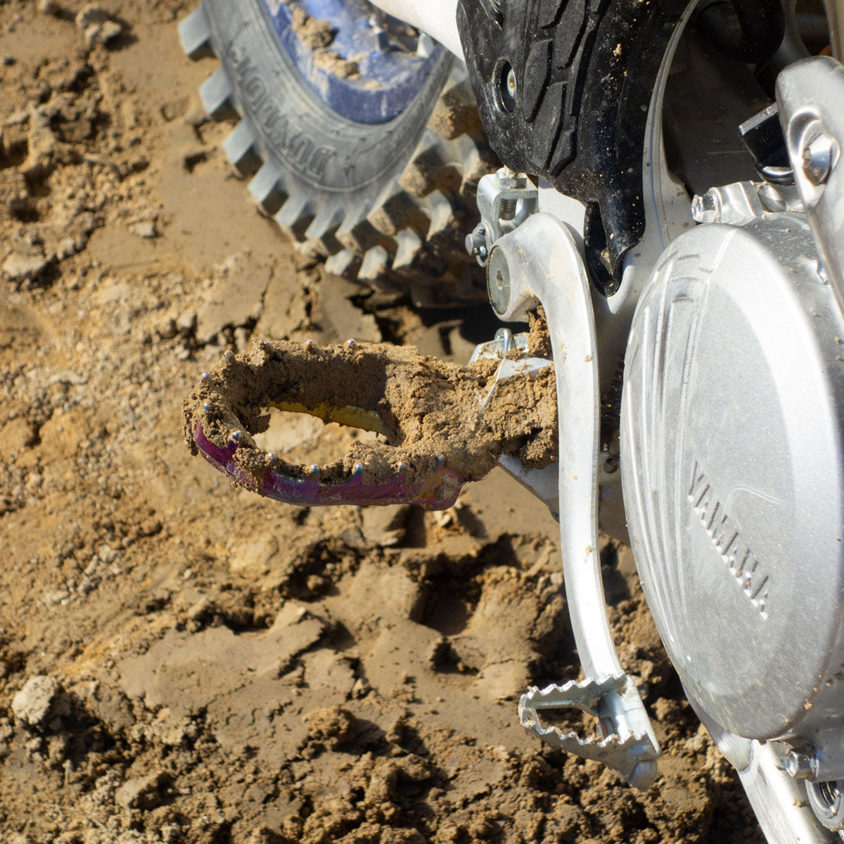 ZETA MAX ULTRAWIDE FOOTPEGS YAMAHA YZ450F 23-25 YZ250F/WR450F/YZ450FX 24-25 WR250F/YZ250FX 2025